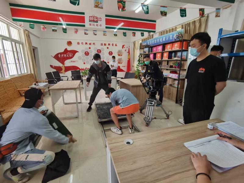 饶河县广告片拍摄公司：极简主义践行者，少即是多的视觉哲学